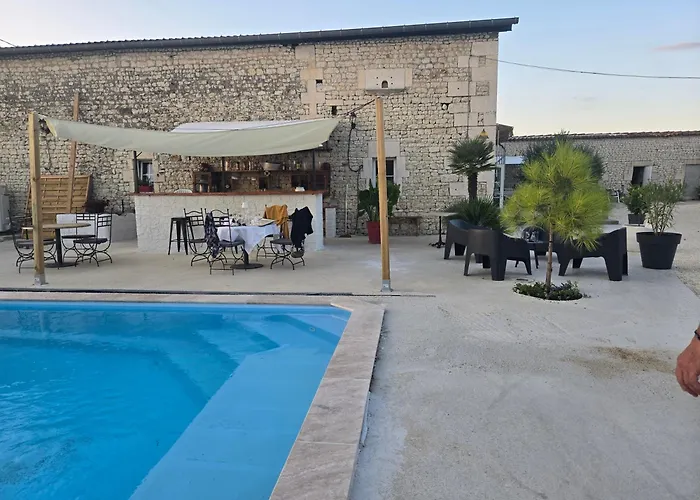 Le Patio Des Charentes